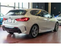Usado BMW 118 M Sport 150 CV (110 kW) 2022 Blanco Utilitario