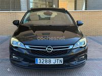 Usado Opel Astra Excellence 136 CV (100 kW) 2016 Negro Familiar