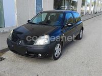 Usado Renault Clio II 60 CV (44 kW) 2004 Negro Berlina