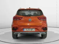 Usado MG ZS Comfort 106 HP (77 kW) 2025 Laranja SUV