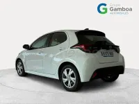 Usado Toyota Yaris Hybrid Active 116 CV (85 kW) 2025 Blanco Berlina