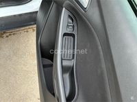 Begagnad Ford Focus Trend 95 HK (69 kW) 2015 Vit Sedan
