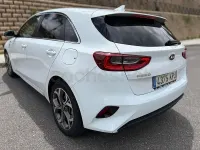 Usado Kia Ceed 120 CV (88 kW) 2018 Blanco Utilitario