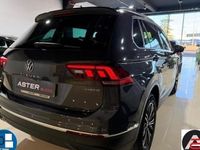 Usado VW Tiguan Life 245 CV (180 kW) 2021 Gris / plata SUV