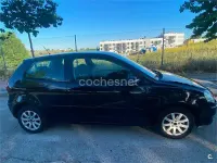 Usado VW Polo Sportline 100 CV (73 kW) 2006 Negro Utilitario