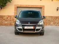 Usado Renault Scenic E-Tech Dynamique 106 CV (77 kW) 2010 Beige Monovolumen
