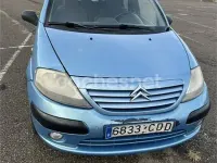 Usado Citroën C3 70 CV (51 kW) 2003 Azul Berlina