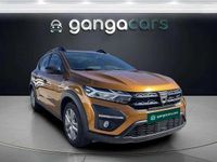 Usado Dacia Sandero Comfort 91 CV (66 kW) 2022 Naranja Utilitario