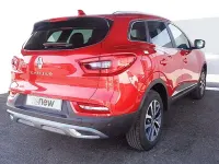 Usado Renault Kadjar Zen 140 CV (102 kW) 2022 Rojo SUV