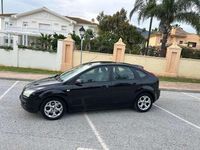 Usado Ford Focus Trend 116 CV (85 kW) 2007 Negro Utilitario
