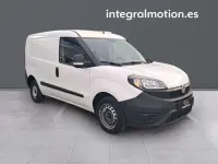 Usado Fiat Doblò 95 CV (69 kW) 2019 Blanco Monovolumen