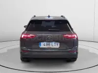 Usado VW Golf VIII Life 115 CV (84 kW) 2021 Gris / plata Familiar