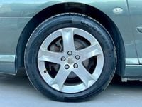 Usado Peugeot 407 Premium 136 CV (100 kW) 2007 Gris / plata Berlina