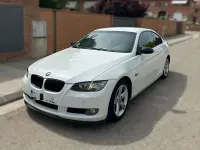 Usado BMW 320 177 CV (130 kW) 2009 Blanco Coupe