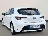 Usado Toyota Corolla Active 122 CV (89 kW) 2020 Blanco Berlina