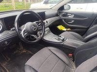 Usado Mercedes E220 194 CV (142 kW) 2021 Azul Berlina