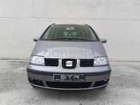 Usado Seat Alhambra Sport 140 CV (102 kW) 2009 Gris / plata Monovolumen