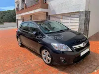 Usado Toyota Auris Hybrid Active 135 CV (99 kW) 2011 Negro Berlina