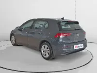 Usado VW Golf VIII Business 150 CV (110 kW) 2021 Gris / plata Berlina