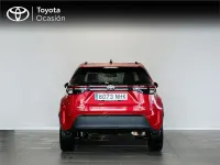 Usado Toyota Yaris Hybrid Active 130 CV (95 kW) 2025 Rojo