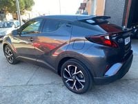 Usado Toyota C-HR Advance 122 CV (89 kW) 2022 Gris / plata SUV
