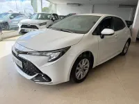 Usado Toyota Corolla Active 140 CV (102 kW) 2023 Blanco Berlina