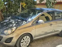 Usado Opel Corsa Color Edition 100 CV (73 kW) 2014 Gris / plata Utilitario