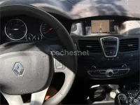 Usado Renault Laguna III Dynamique 130 CV (95 kW) 2011 Negro Berlina