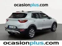 Usado Kia Stonic 100 CV (73 kW) 2024 Gris plata SUV