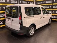 Usado VW Caddy 102 CV (75 kW) 2024 Blanco Monovolumen