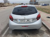 Usado Peugeot 208 75 CV (55 kW) 2017 Gris / plata Utilitario