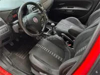 Usado Fiat Punto Dynamic 90 CV (66 kW) 2009 Rojo Utilitario