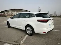 Usado Renault Mégane GrandTour Zen 115 CV (84 kW) 2021 Blanco Familiar