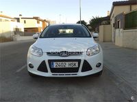 Usado Ford Focus Trend 115 CV (84 kW) 2013 Blanco Berlina