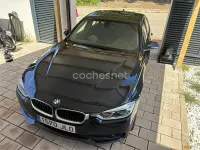 Begagnad BMW 320 Comfort Edition 184 HK (135 kW) 2016 Blå Sedan