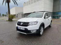 Usado Dacia Sandero Stepway 90 CV (66 kW) 2017 Blanco Berlina