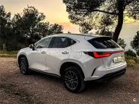 Usado Lexus NX350h Executive Line 242 CV (177 kW) 2022 Blanco SUV