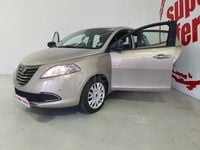 Usado Lancia Ypsilon Platinum 85 CV (62 kW) 2011 Gris / plata Utilitario
