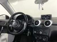 Usado Audi A1 Attraction 122 CV (89 kW) 2012 Beige Utilitario
