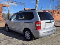 Usado Kia Carnival 185 CV (136 kW) 2009 Plateado Monovolumen