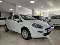 Usado Fiat Punto Pop 69 CV (50 kW) 2016 Blanco Utilitario