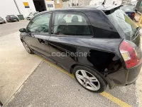 Usado Fiat Stilo Racing 120 CV (88 kW) 2006 Negro Berlina