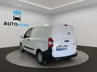 Usado Ford Transit Courier Trend 97 CV (71 kW) 2022 Blanco Van