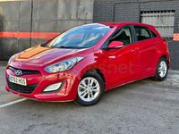 Usado Hyundai i30 100 CV (73 kW) 2013 Rojo Berlina