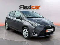 Käytetty Toyota Yaris Hybrid Business Edition 116 HP (85 kW) 2020 Harmaa Sedan