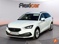 Usado Seat Leon Style 115 CV (84 kW) 2021 Blanco Familiar