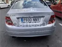 Usado Mercedes E200 Avantgarde 136 CV (100 kW) 2011 Gris / plata Familiar