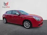 Usado Alfa Romeo Giulietta 170 CV (125 kW) 2011 Rojo Utilitario