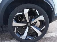 Usado Nissan Juke Tekna 114 CV (83 kW) 2022 Lunar white (metalizado) techo SUV