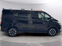 Begagnad Ford Transit Custom Sport 185 HK (136 kW) 2020 Svart Sedan